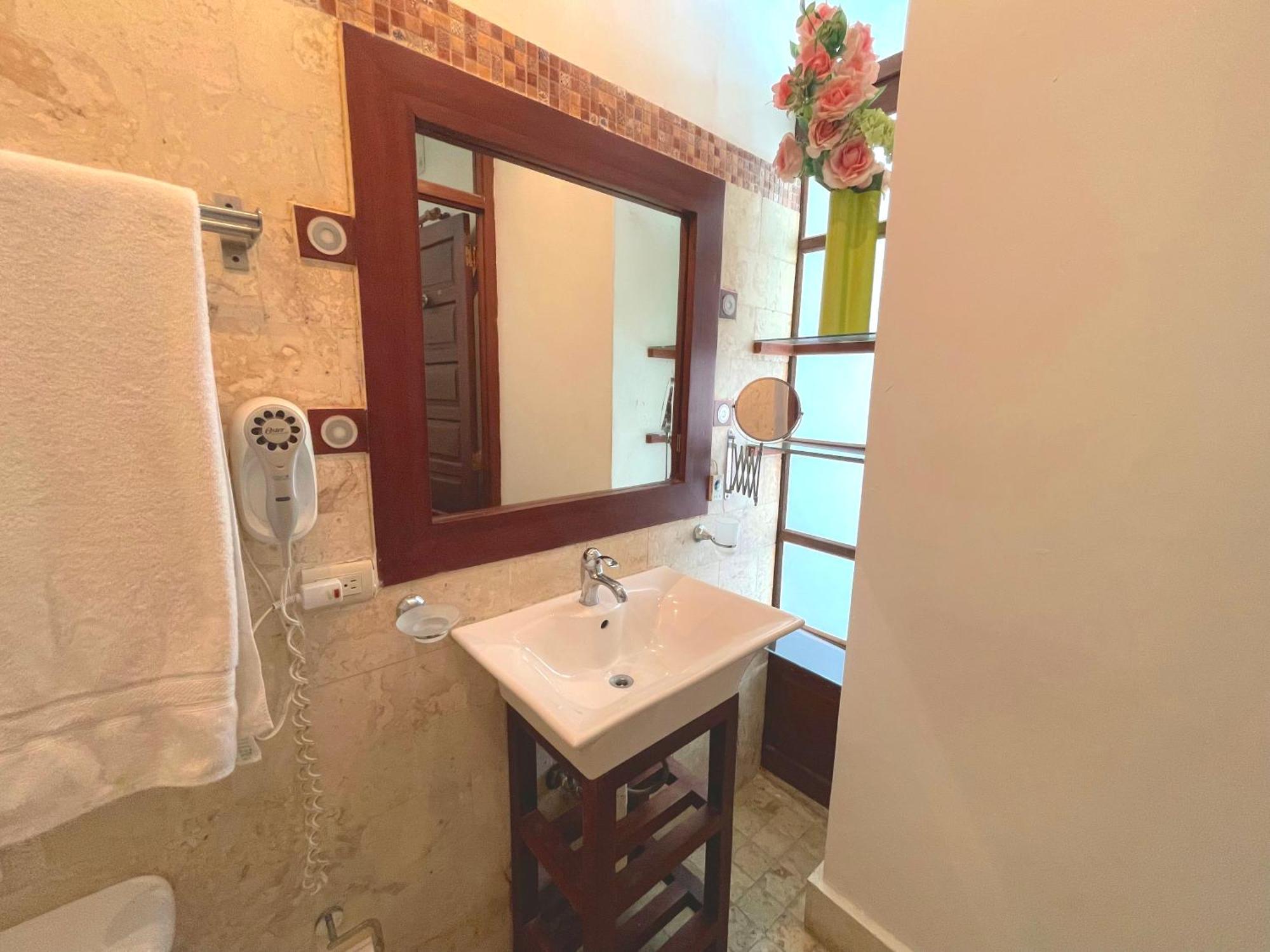 Hotel Boutique Casa Sanchez (Adults Only) Santo Domingo Bilik gambar