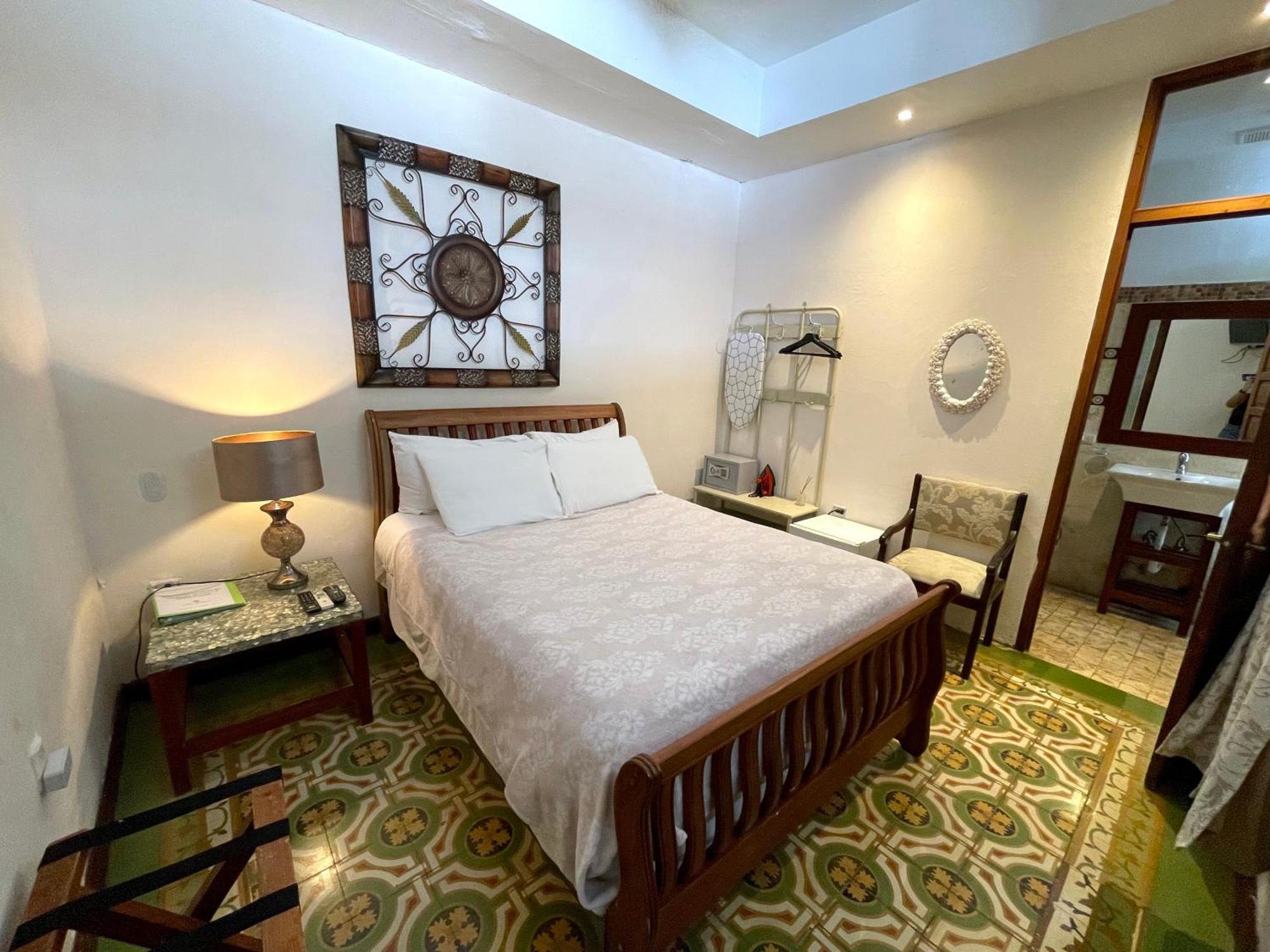 Hotel Boutique Casa Sanchez (Adults Only) Santo Domingo Bilik gambar
