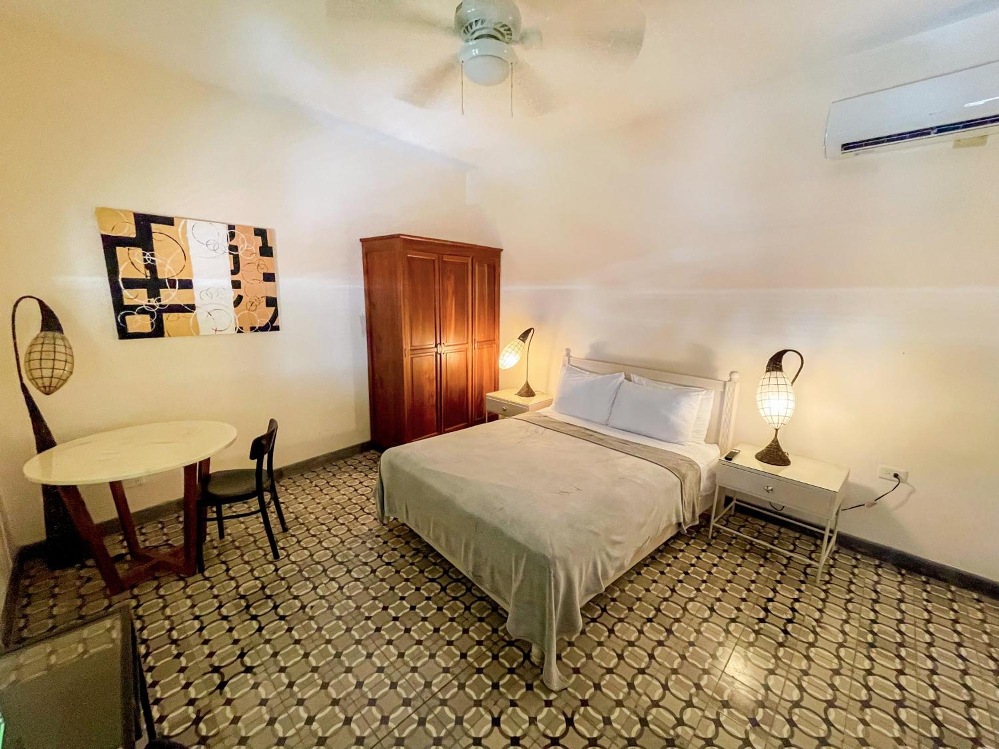 Hotel Boutique Casa Sanchez (Adults Only) Santo Domingo Bilik gambar